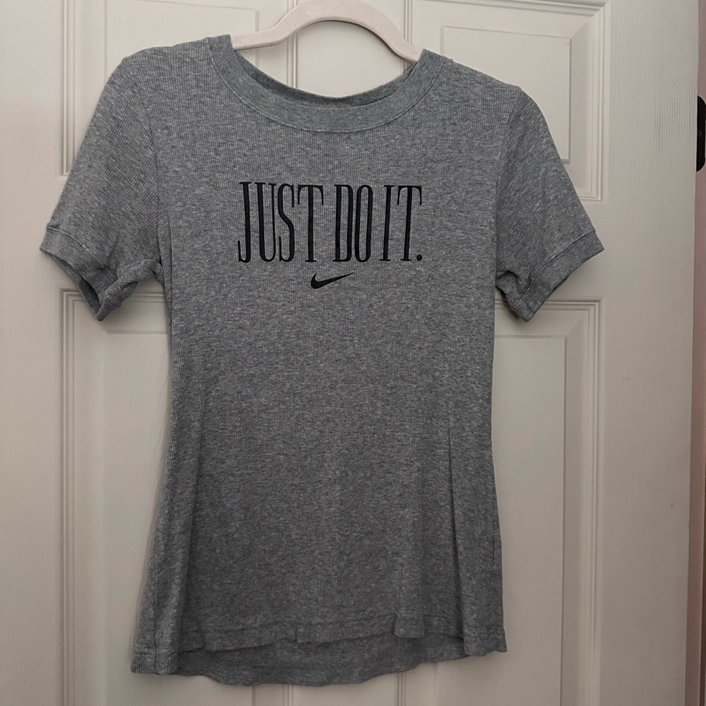 Nike Women's Heather Gray Tee